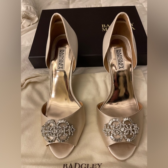 Badgley Mischka Shoes - Badgley Mischka Embelished peep toe 3 inch heels in champagne satin